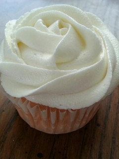 A picture of Vanilla Buttercream Frosting.
