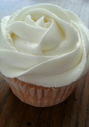 A picture of Vanilla Buttercream Frosting.
