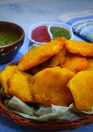 A picture of Potato bajji.