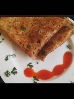 रवा डोसा (rava dosa recipe in Hindi) रेसिपी मुख्य फोटो