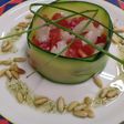 Timbal de calabacín con tomate y bacalao