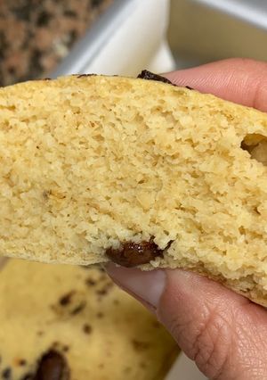 A picture of Healthy Yogurt and Oat Bran Cake.