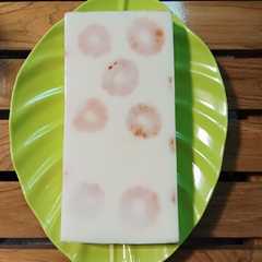 A picture of Orange Milky Puding.
