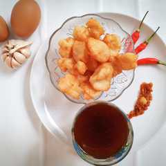 A picture of Pempek putih telur.