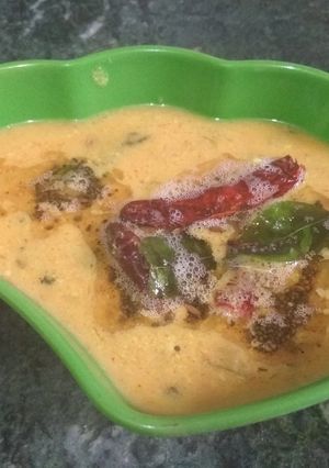 A picture of Mango kadhi.