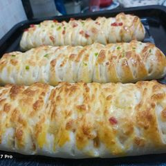 Chicken cheese bread A picture of Chicken cheese bread.