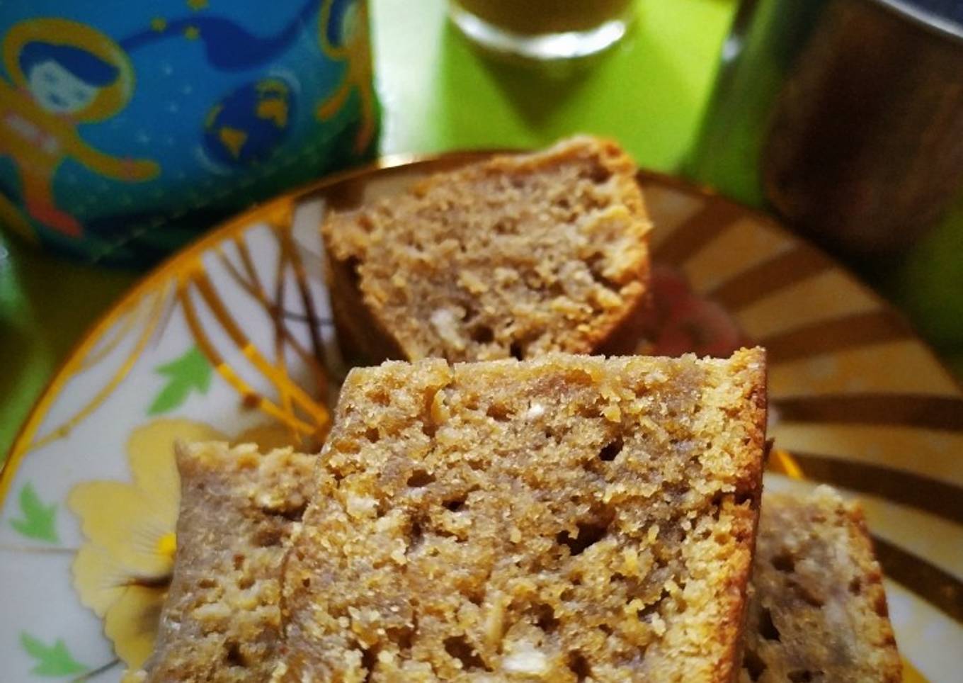 White Coffee Banana Cake