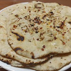 A picture of Chilli garlic naan.