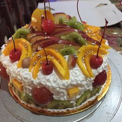 A picture of Fruit cake.