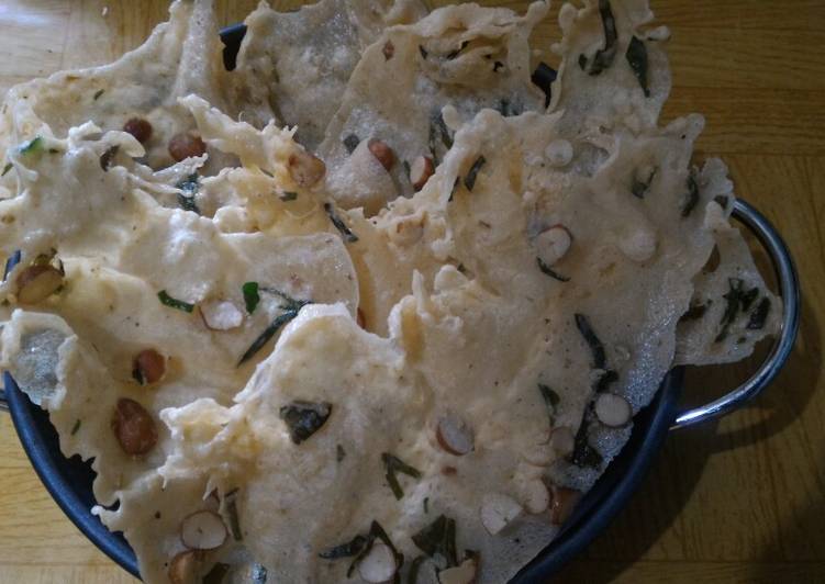 Rempeyek kacang tanah