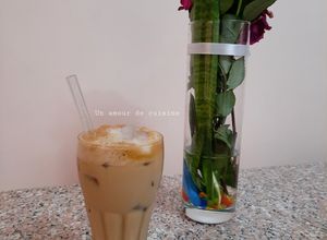 Une photo de Café Latte Glacé 🥛☕🧊