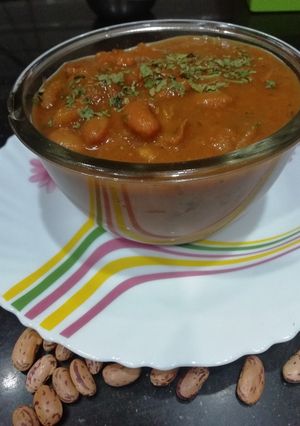 A picture of Punjabi Rajma Masala.