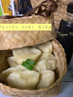 Foto resep PEMPEK nasi Sisa