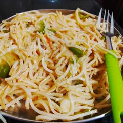 A picture of Veg noodles.