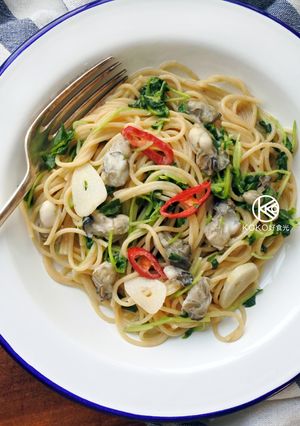 琴酒牡蠣義大利麵 的食譜成品照片
