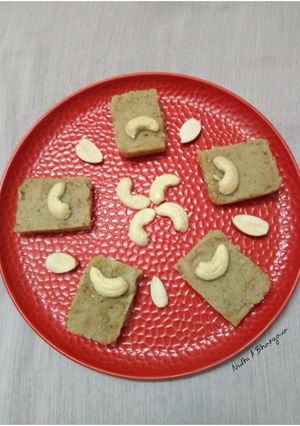 A picture of Makhana burfi.