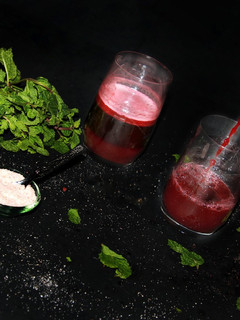 A picture of Beetroot Ginger Juice.
