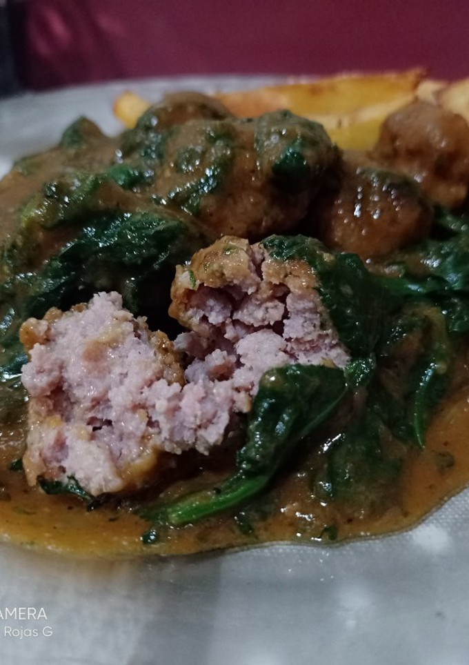 Una foto de Albóndigas en salsa oriental⛩️⛩️