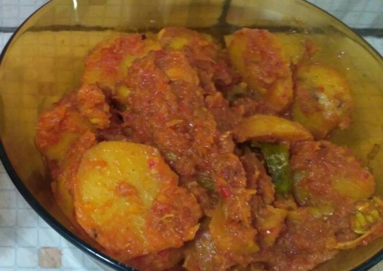 Bumbu memasak Rendang Ayam Kentang Khas Padang ala Mama Gio Anti Gagal