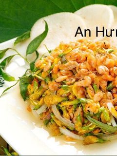 Hình của món Gỏi tép đồng bông điên điển.
