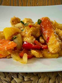 Una foto de Tiras de pollo agridulce