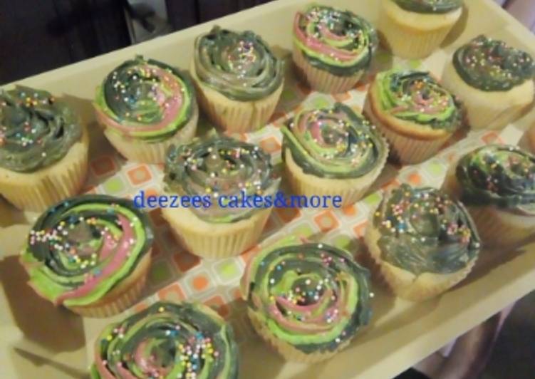Cup cakes frosting