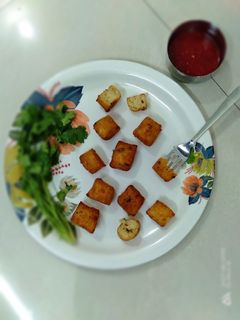 ગાર્લિક પોટેટો બાઇટ્સ (Garlic Potato Bites Recipe In Gujarati) રેસીપી મુખ્ય ફોટો