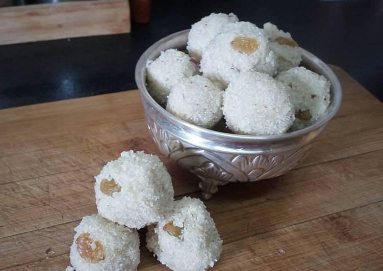 Suji coconut ladoo