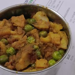 Dry aloo matar ki sabzi A picture of Dry aloo matar ki sabzi.