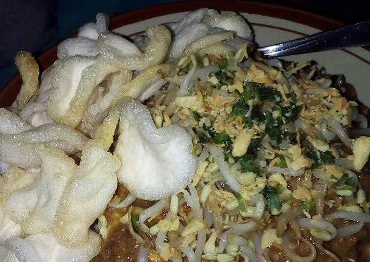 🍴lontong tahu telor