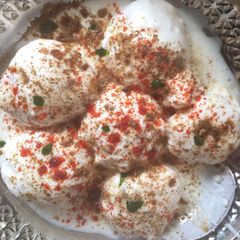 A picture of Dahi vada.