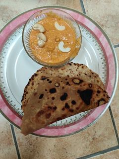 ખોયા કાજુ કરી (Khoya kaju Curry Recipe in Gujarati) રેસીપી મુખ્ય ફોટો