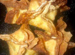 A picture of Easy crab rangoons.