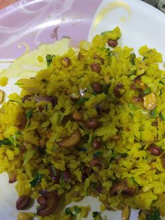 पोहा (poha recipe in Hindi) रेसिपी मुख्य फोटो