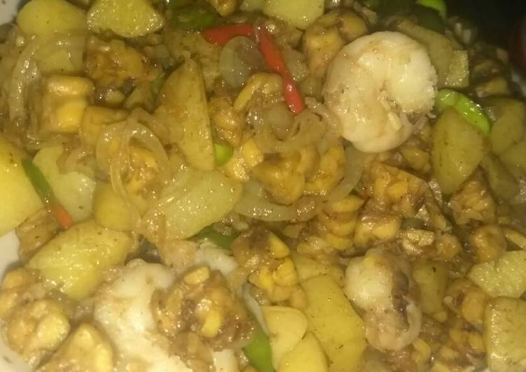 Resep Tumis kentang tempe udang pete Anti Gagal