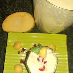 A picture of Mango shake.