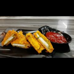 A picture of Besan paneer toast.