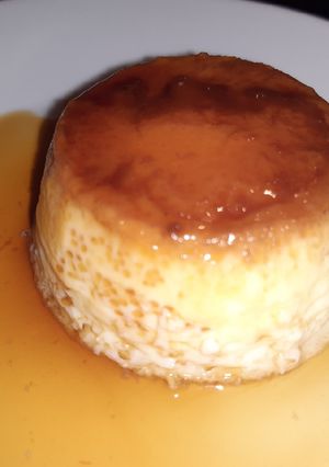 A picture of Egg Flan. Flan de Huevos.
