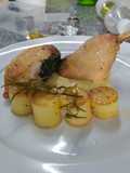 Jambonneau de pollo con papas fondant y reducción de mostaza