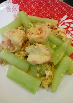 Foto resep Timun Jepang Tumis Udang Telur