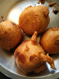 முட்டை மஞ்சள் கரு போண்டா செய்முறை முக்கிய புகைப்படம்