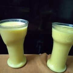 Mango lassi A picture of Mango lassi.