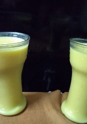 A picture of Mango lassi.