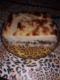 صورة لوصفة ارز بالخضار واللحمه المفرومه وجبه كده من الاخر 🍽