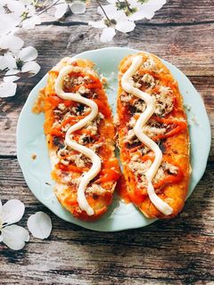 Hình của món Bánh mì nướng muối ớt đơn giản mà ngon.