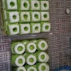 รูปของ Putu ayu yg cantik anti gagal