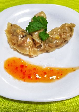 A picture of Delicious and super healthy chicken and veg dumplings.
