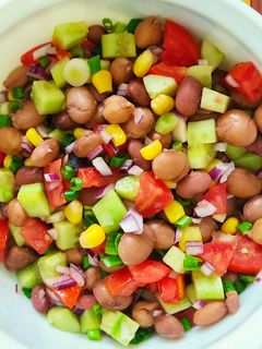 عکسی از دستور سالاد حبوبات (غذای رژیمی)