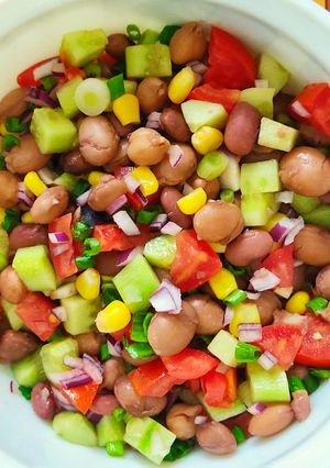 عکسی از دستور سالاد حبوبات (غذای رژیمی)