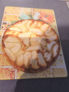 Una foto de 🍰Bizcocho de manzana🍏 tipo yogur